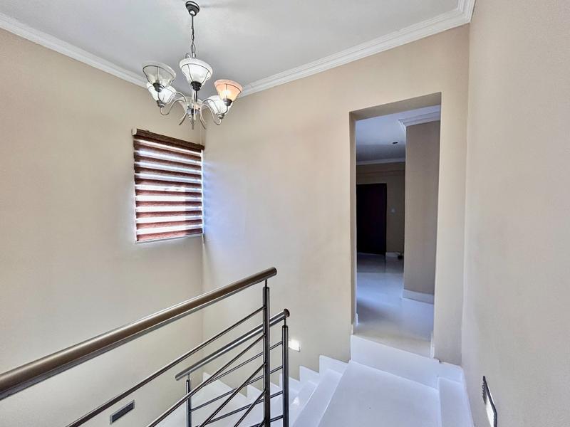 7 Bedroom Property for Sale in Kosmos Ridge North West